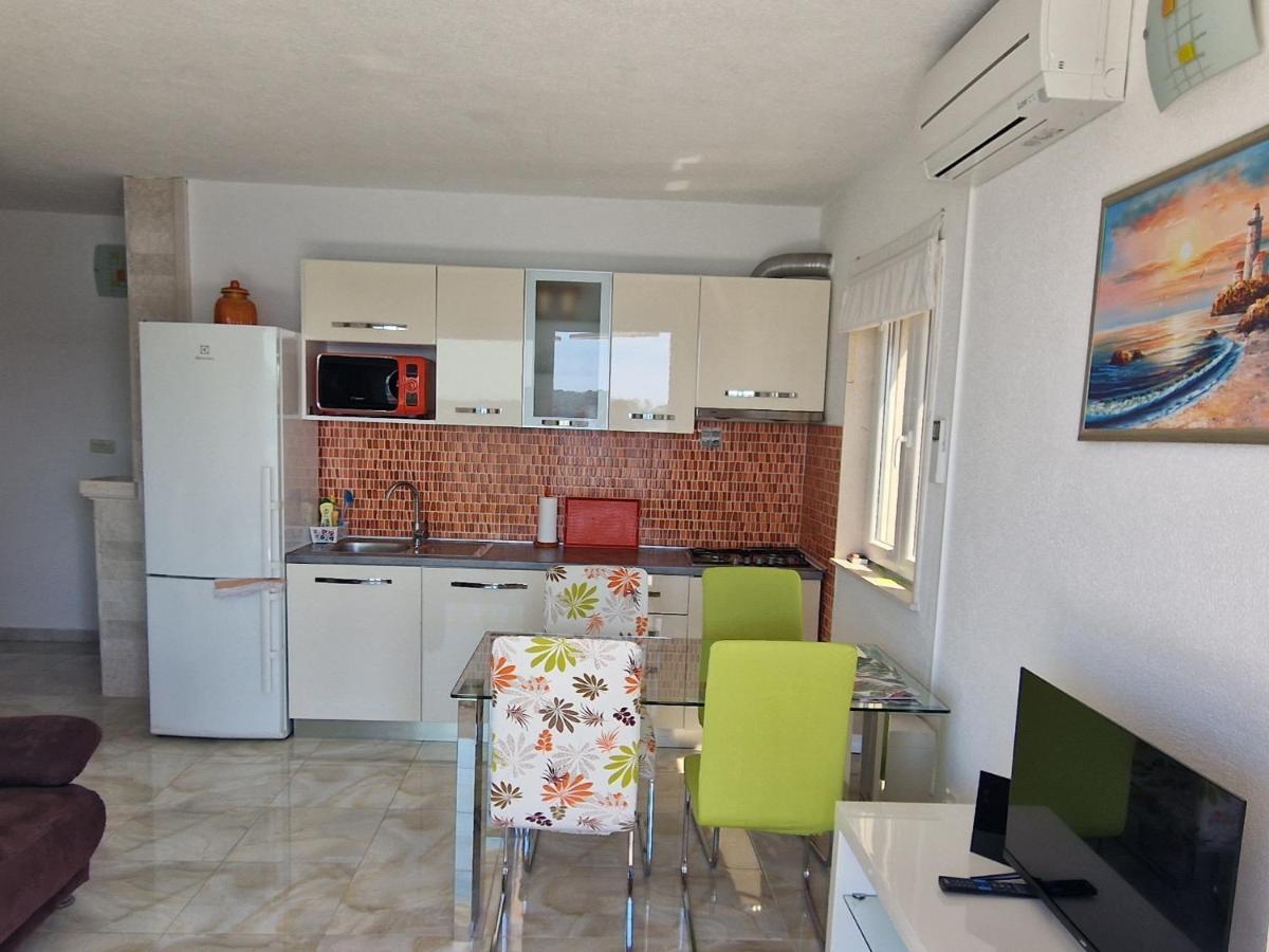 Apartments Stipe Rogoznica  Ngoại thất bức ảnh